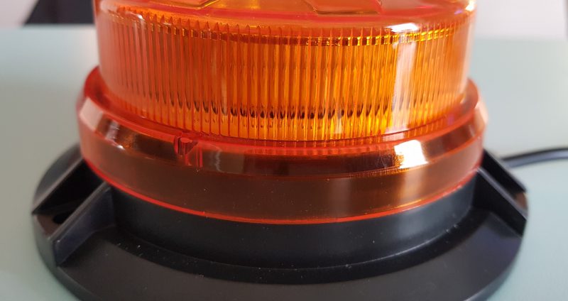 LED Rundumleuchte FLATHEAD 12V mit Magnetfuß Y - Audiopipe