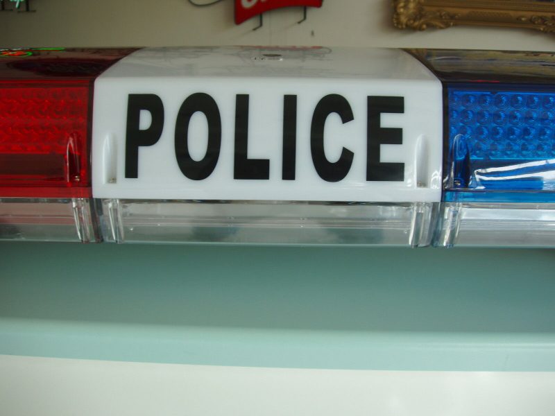 Alternative view of USA Police Car Dachwarnbalken Rundumleuchte